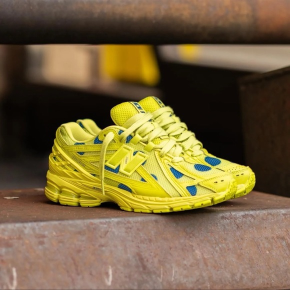 New Balance Other - 💙 NEW BALANCE 1906R POLKA DOT 🔋